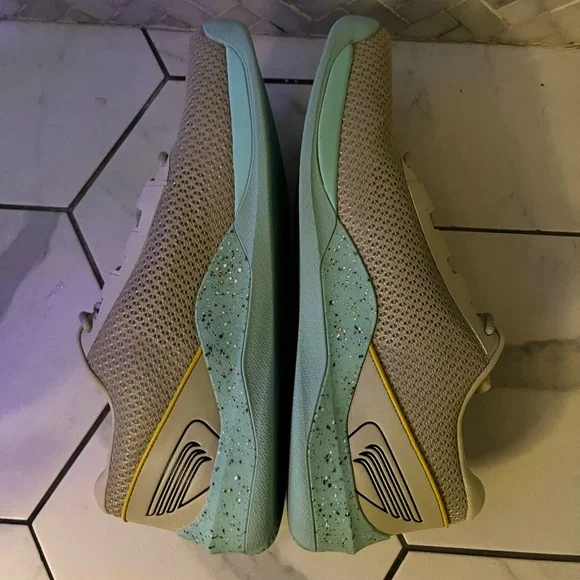 TYR CXT-2 Trainer Taupe and Mint Sneakers - Picture 7 of 8